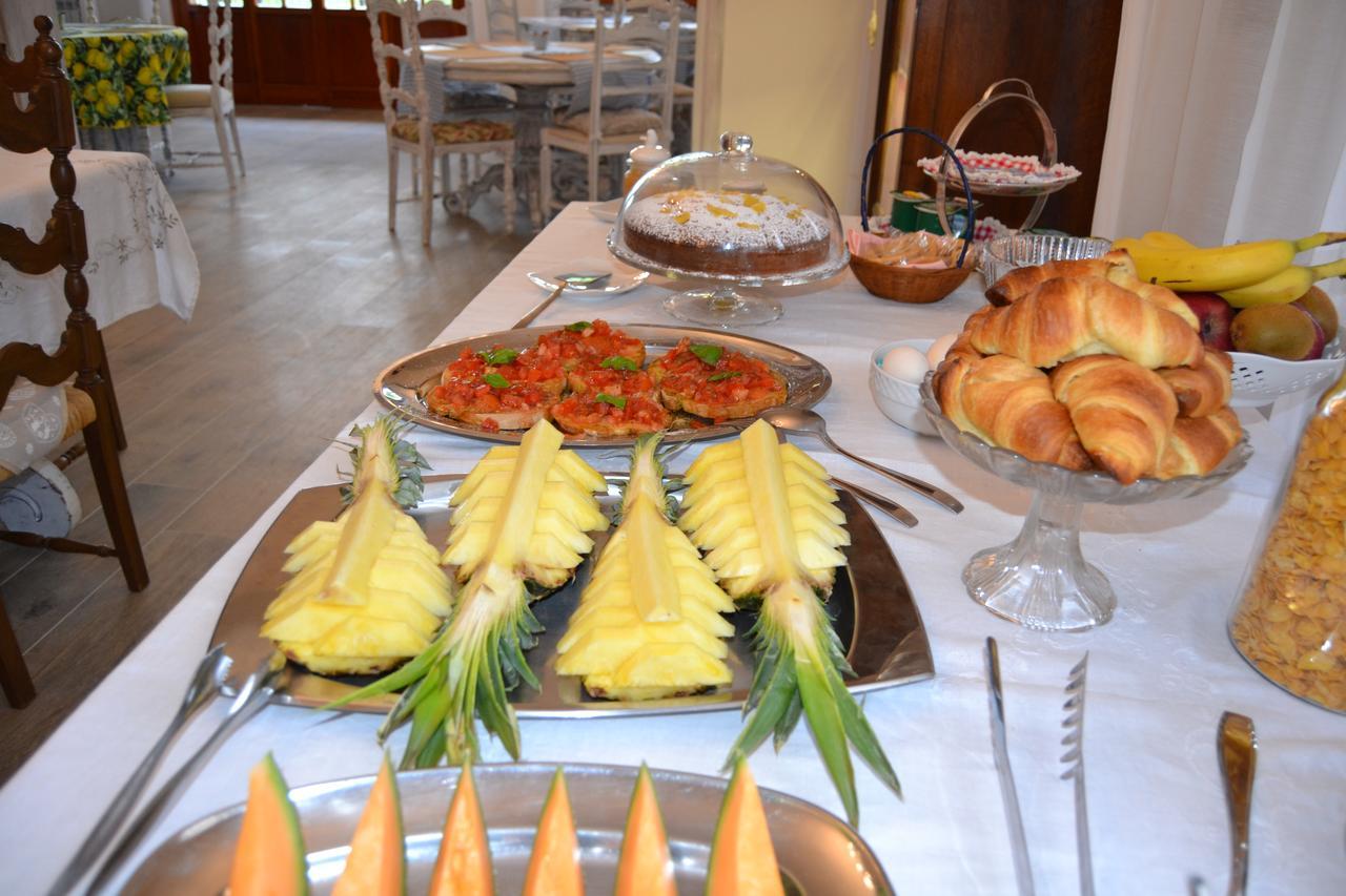 B&B Villa Il Poggiolino Molino del Piano Екстериор снимка